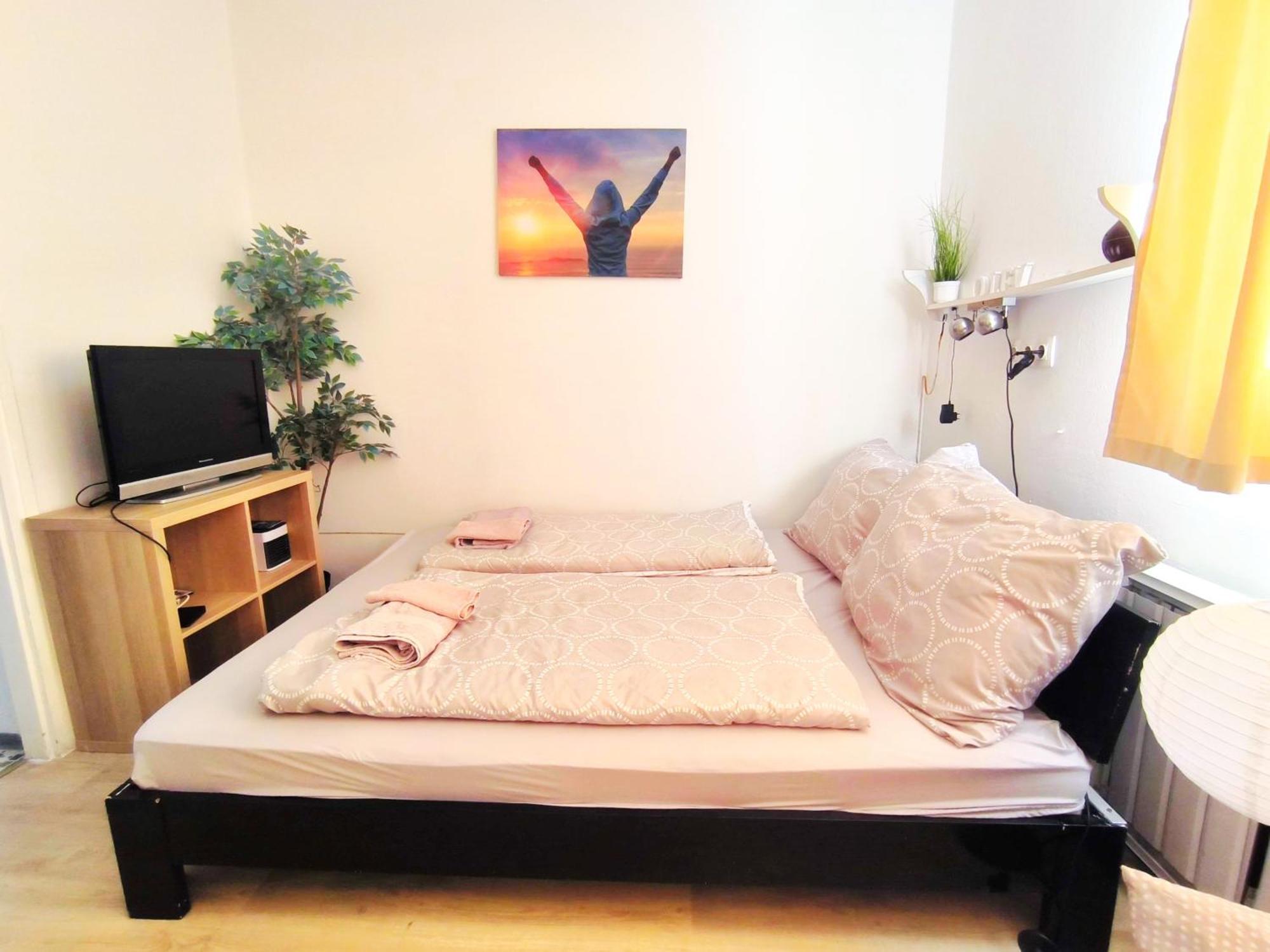 Caesar Apartment *